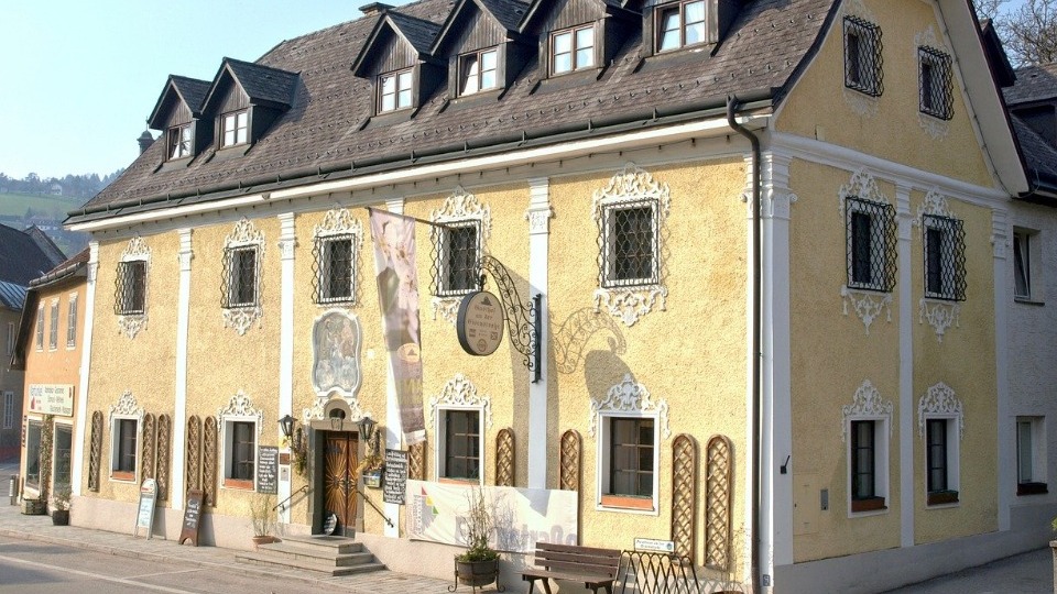 Genève : Petit Hôtel-Restaurant à vendre, to sell