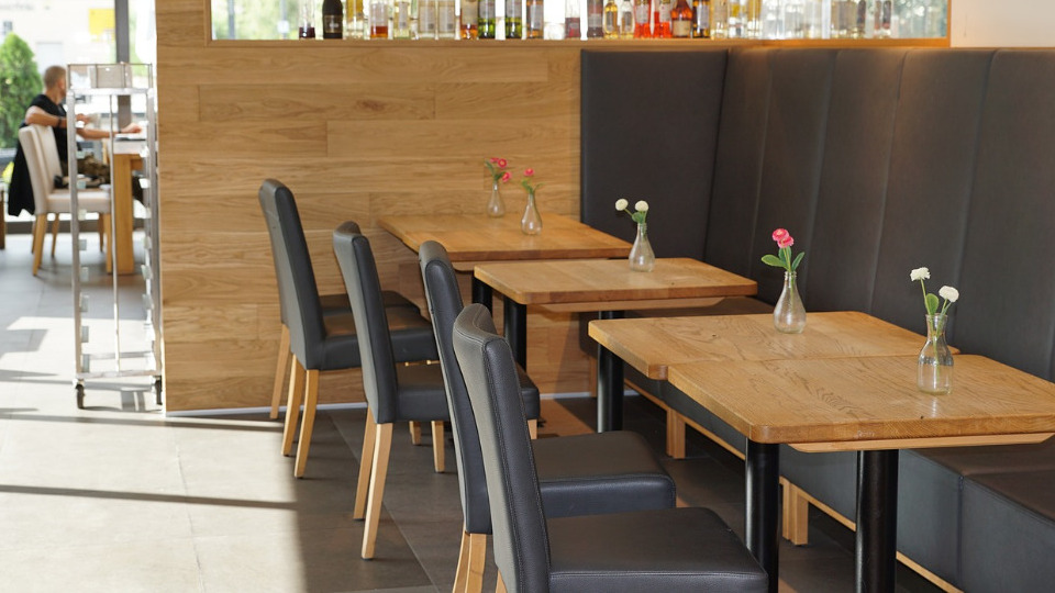 Lausanne: Café/Brasserie entièrement rénové, to sell