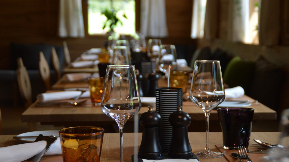 Genève : Restaurant traditionnel avec bar, to sell